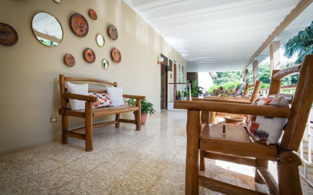 Hotel Diria Santa Cruz