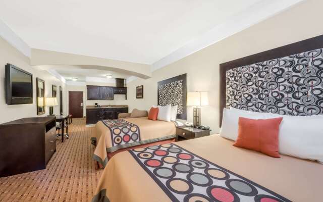 Super 8 by Wyndham Hidalgo/McAllen Area