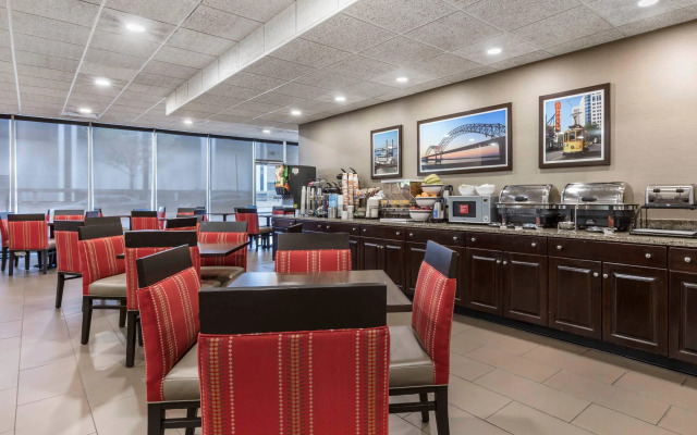 Comfort Inn Memphis Downtown