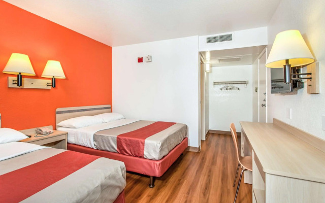 Motel 6 Vacaville, CA