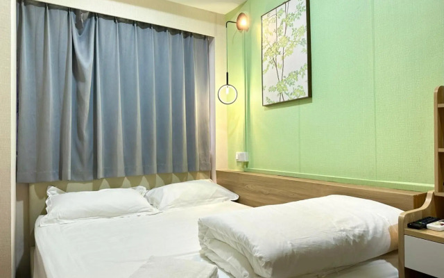 Hotel Snow Lavender