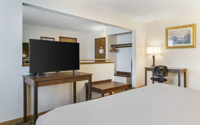 Quality Inn & Suites Manistique