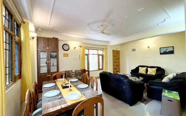 Hill Songey by Dumnu Homes