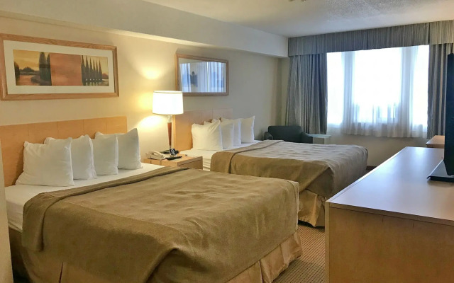 Quality Hotel & Suites Montreal East