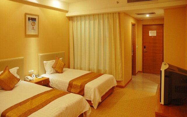 E-Centre Hotel