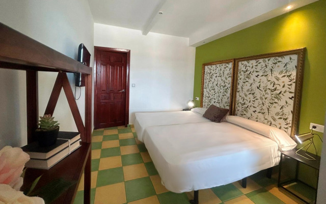 LEON DORMIDO Room & Apartments