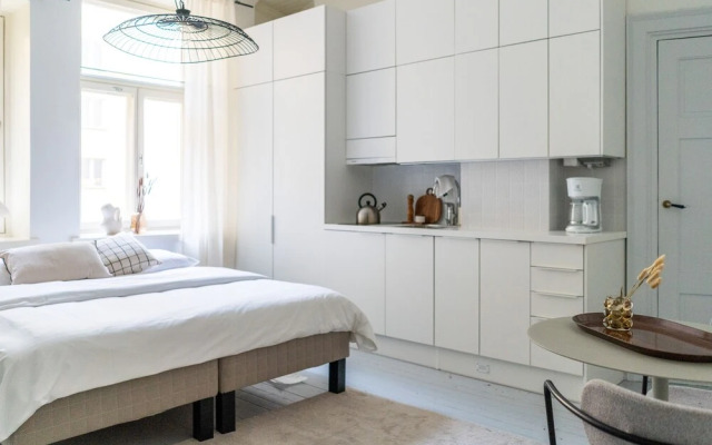 Central studio with spacious bathroom