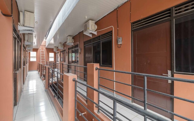 RedDoorz Syariah @ Bulak Kapal