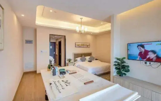 Liya Plaza Hotel (Tonglu Fuchunjiang Branch)