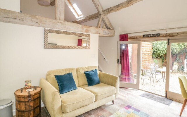 The Bolt Hole, Tiddington