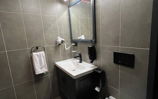 Ayder Vanak Stone Suites