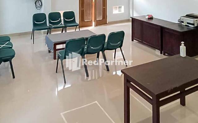 Haris Mulya Guest House Syariah RedPartner