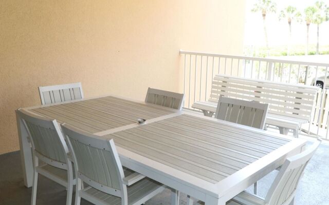 Jamaica Royale T22 - 2 Br Condo