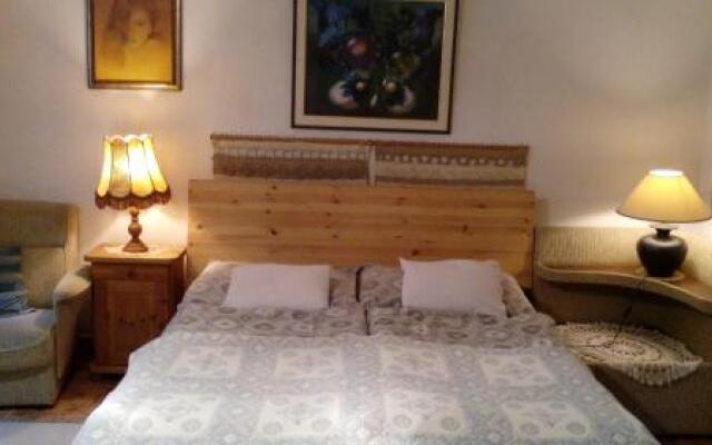 Bacchus Guesthouse