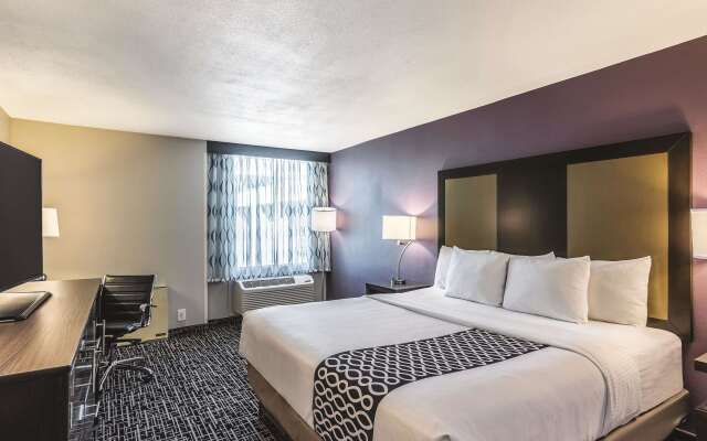 La Quinta Inn & Suites by Wyndham Colorado Springs North