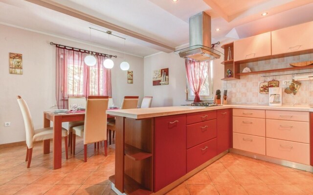 Nice Home in Skatari With Wifi and 3 Bedrooms