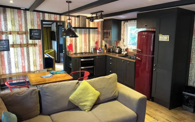 Pet Friendly Lodge - Sleeps6 - Long Stay Discount
