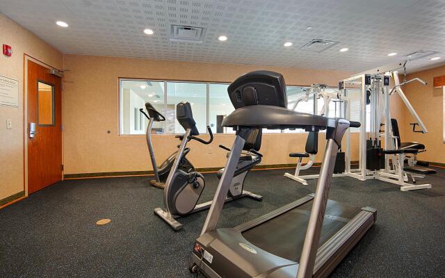 Best Western Plus Rose City Conference Center Inn