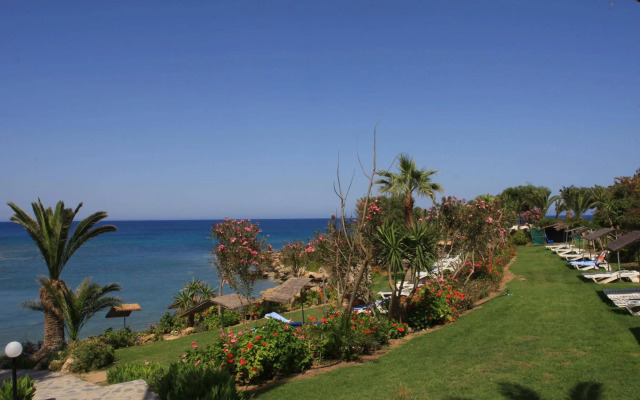 Crystal Springs Beach Hotel