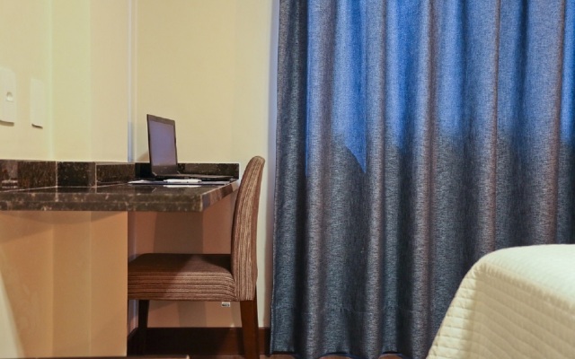 Sandri City Hotel
