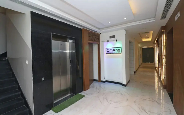 OYO 25076 Omang Hotel