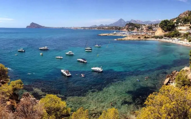 Second Line Beach, Pool, Fast Wifi