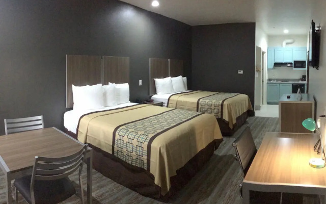 Scottish Inn & Suites