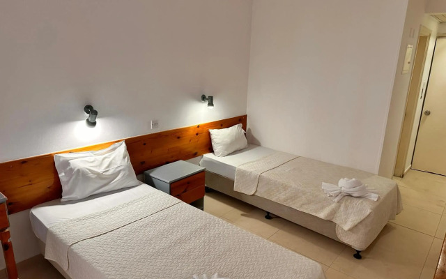 Acorn Lodge Gatwick