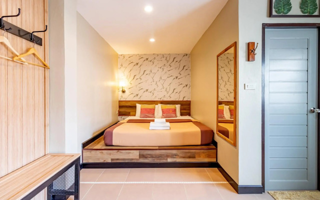 The Palm Hotel