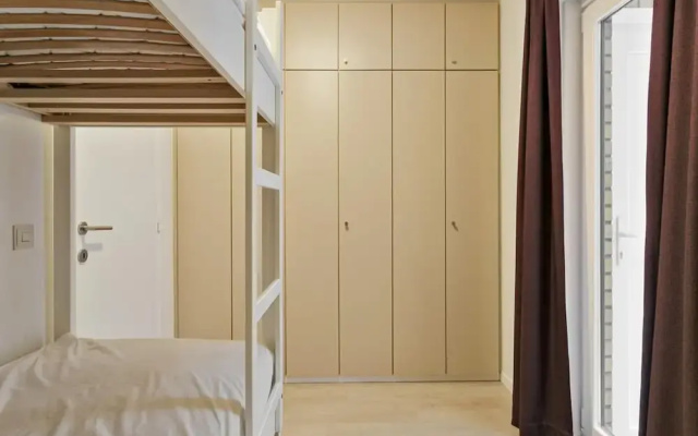 Flat in Blankenberge Near Belgium Pier