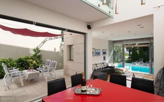 Luxury Villa White