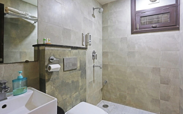Hotel Aerostar Gold Near Yashobhoomi