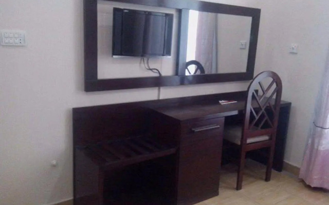 Hotel Executive Lodge