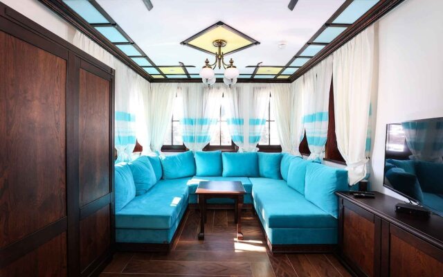 Armaco Residence