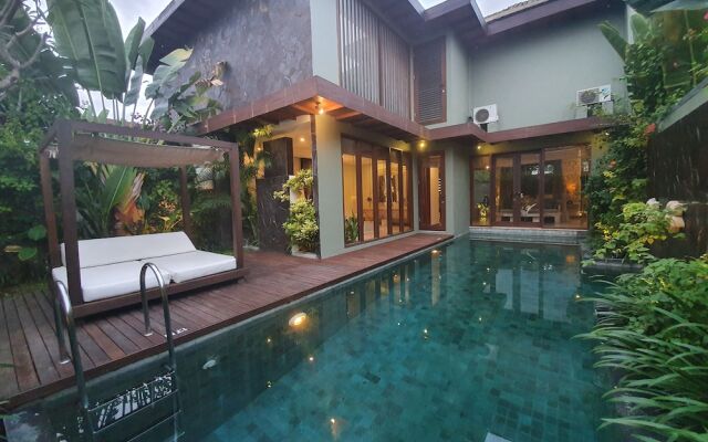 The Royal Purnama Art Suites & Villas