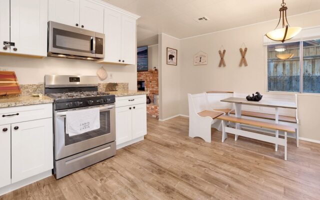 Robinhood Chalet #2277