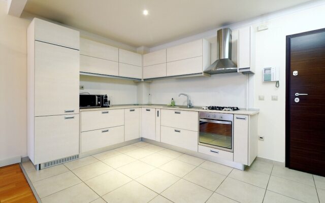 Emerald Apartment