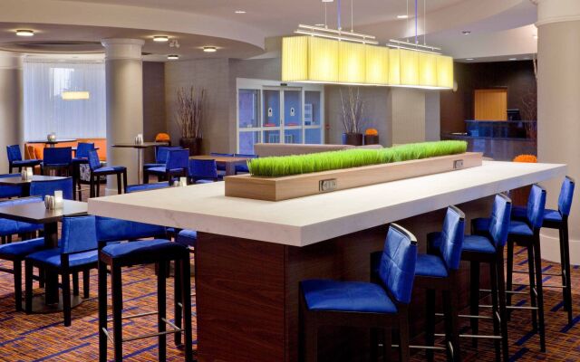 Courtyard by Marriott Toronto Vaughan