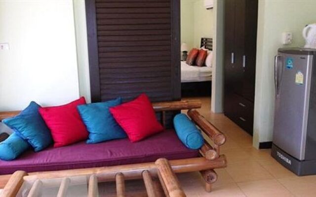 Kluay Mai Bungalow Beach