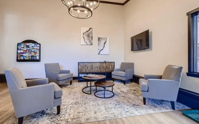 Lift House Lodge, Remodeled Downtown Lionshead Studio Condo