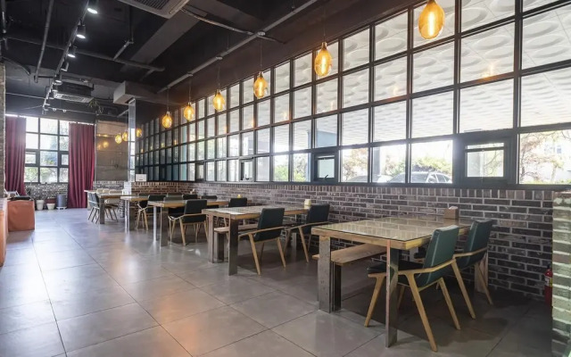 Elysia Hotel in Pyeongtaek