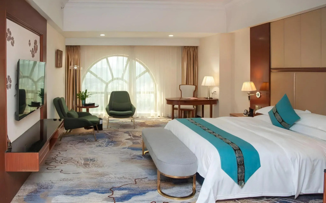 Jiangmen Gladden Hotel