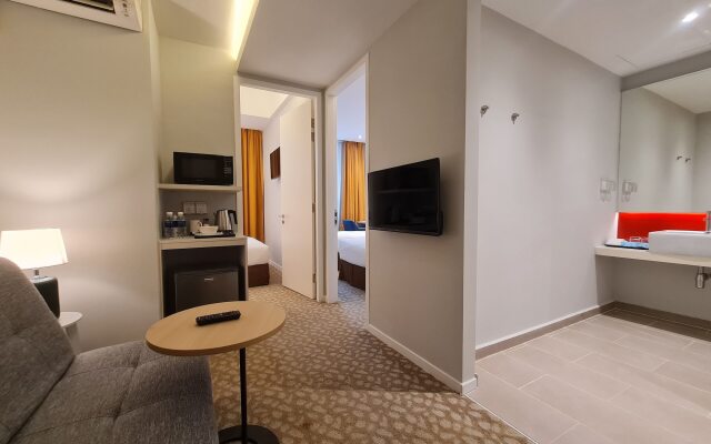 Holiday Inn Express & Suites Johor Bahru by IHG