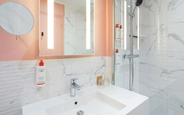 Grand Hotel des Brotteaux Lyon Ctre - Handwritten Collection