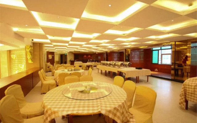 Victoria Hotels