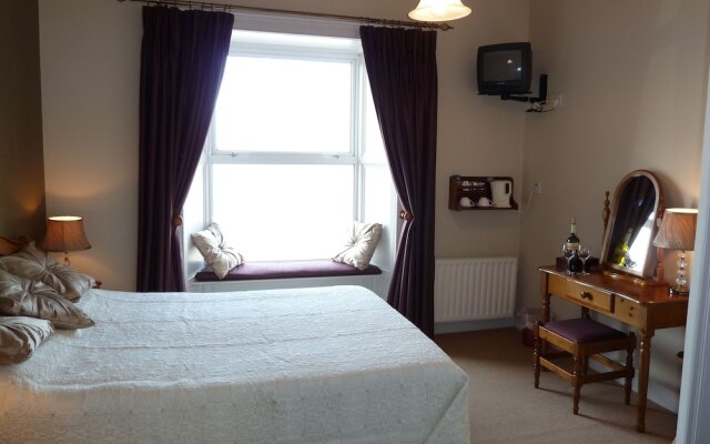 The Strand Seafood Bistro and Guesthouse