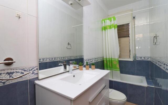 Turo 2 - Piso con Piscina comunitaria