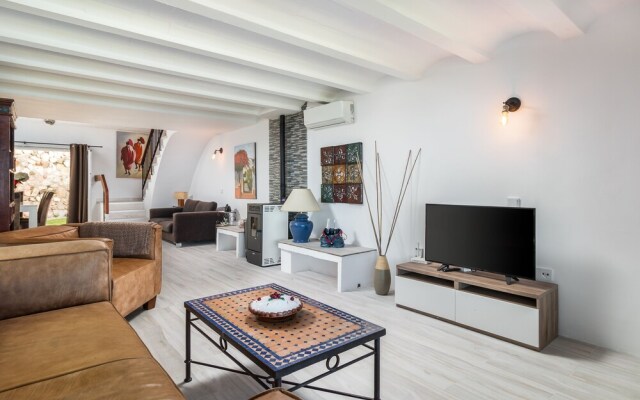 Beach Villa Dorada