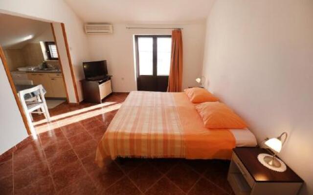 Studio Apartments Pavin