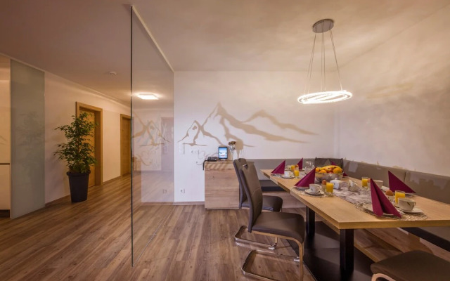 Aparthotel AlpTirol